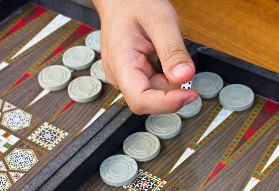 How to Play Backgammon: Rules and Gameplay